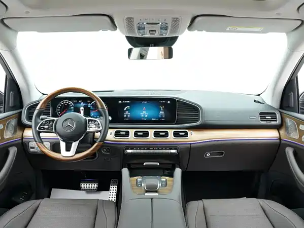 Mercedes-Benz GLS 2023