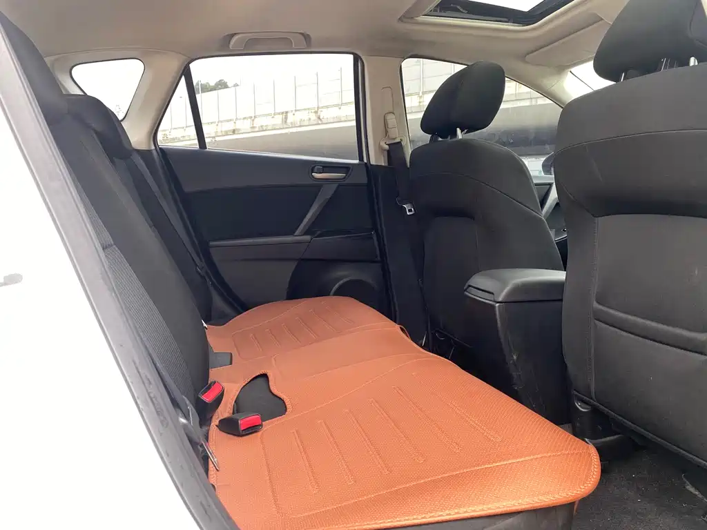 Mazda 3 Xingcheng 2015 — фото 15