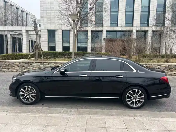 Mercedes-Benz E-Class 2017