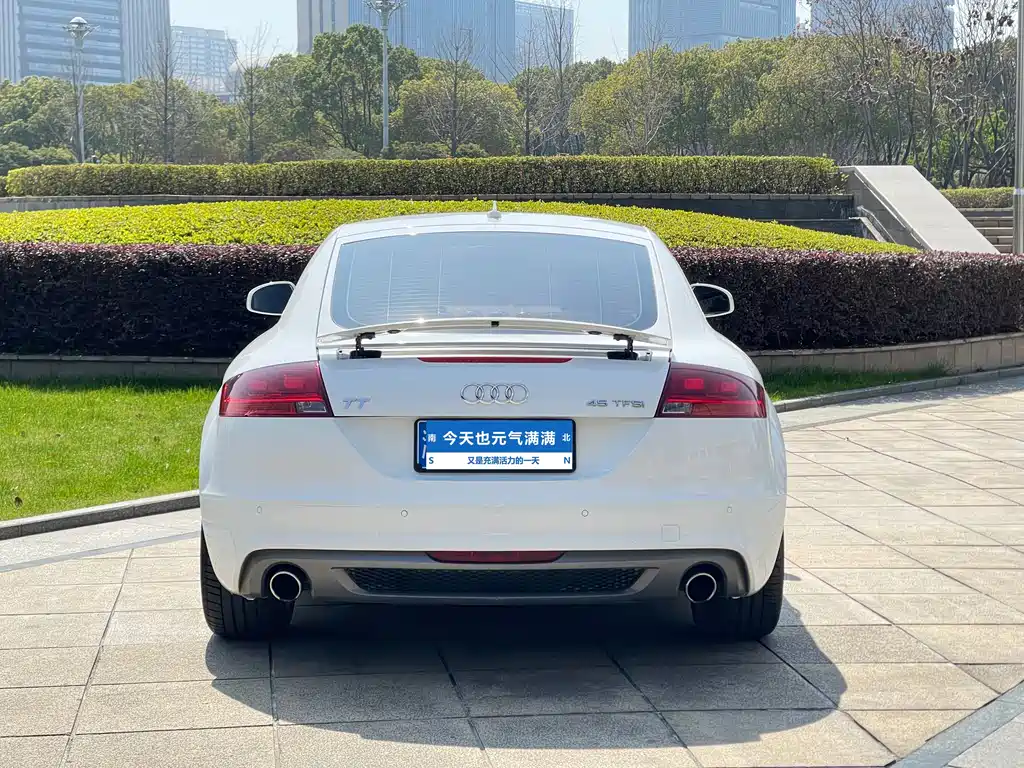 Audi TT 2014 — фото 16