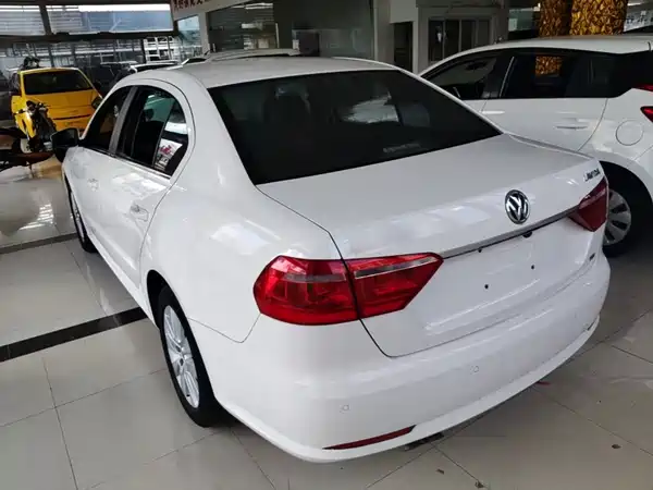 Volkswagen Lavida 2015
