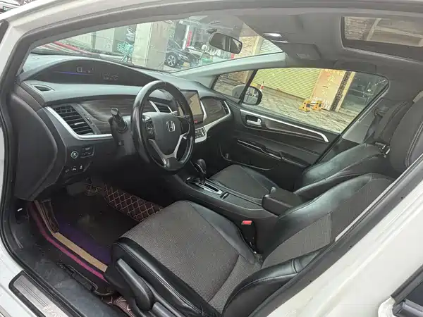 Honda Jade 2018