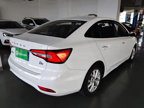 Roewe i5 2019