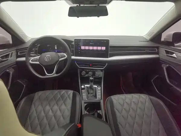 Volkswagen Sagitar 2023