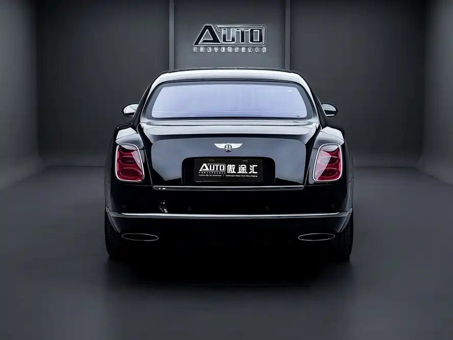 Bentley Mulsanne 2015 — фото 4