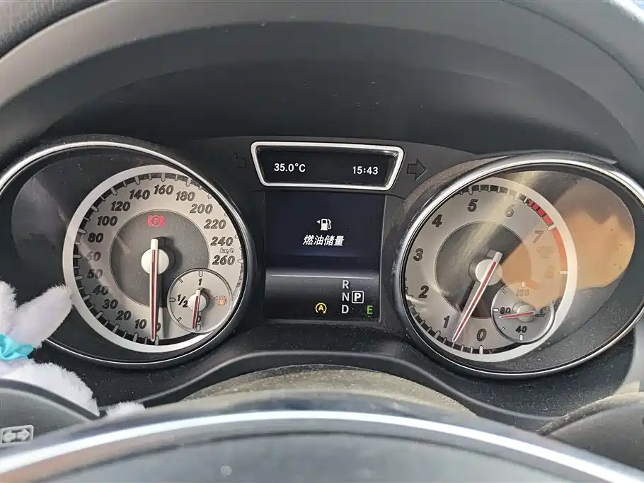 Mercedes-Benz CLA 2015 — фото 14