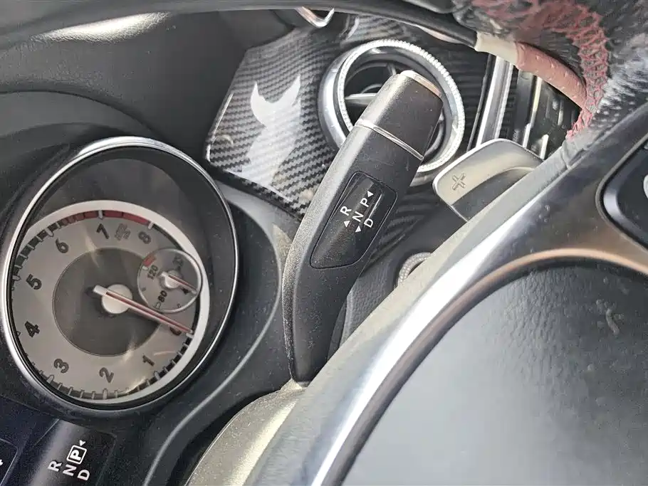 Mercedes-Benz CLA 2015 — фото 16