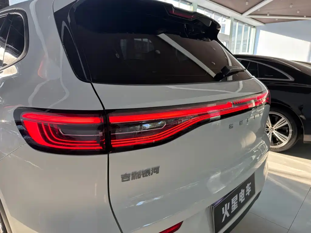 Geely Galaxy E5 2024 — фото 14