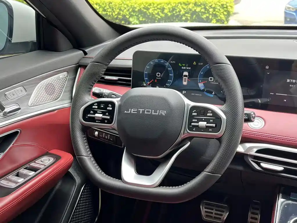 Jetour X70 PLUS 2022 — фото 17