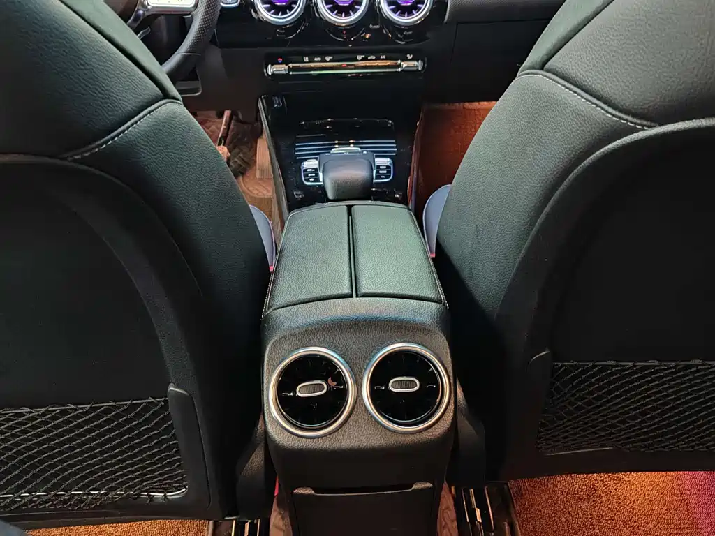 Mercedes-Benz A-Class 2020 — фото 11