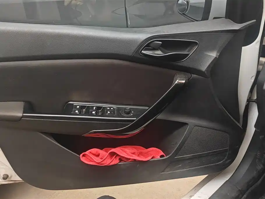 Baojun 310 2017