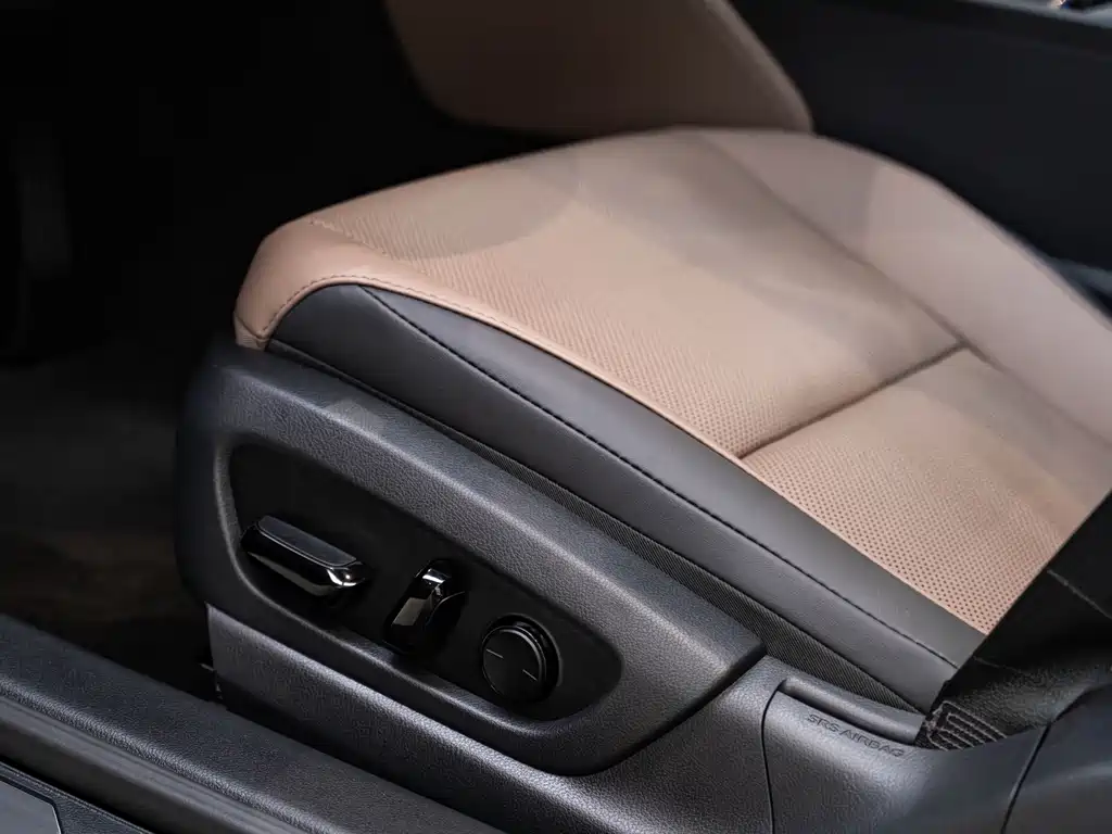 Lexus ES 2025 — фото 19
