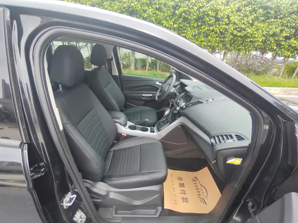 Ford Kuga 2016 — фото 15