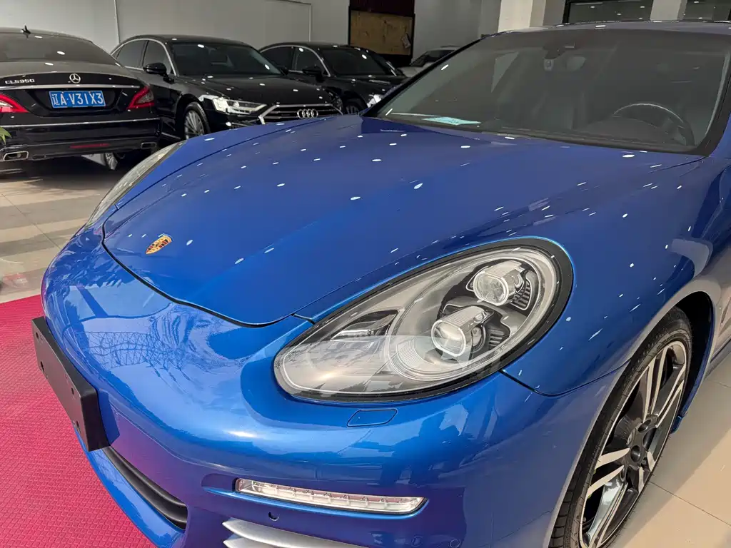 Porsche Panamera 2015 — фото 10