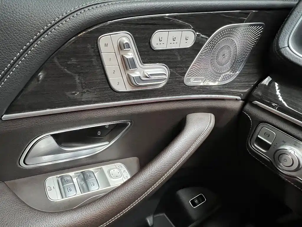 Mercedes-Benz GLS 2023 — фото 13