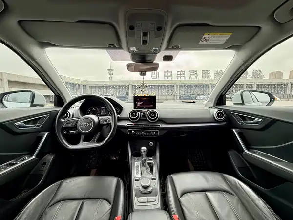 Audi Q2L 2022