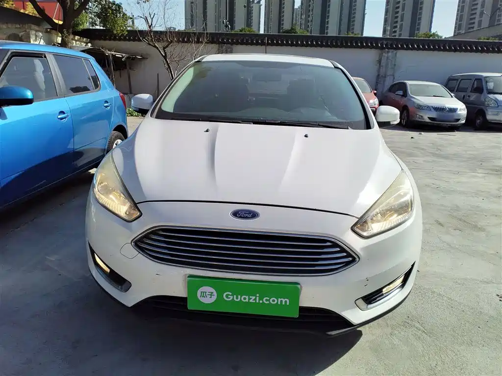 Ford Focus 2015 — фото 3