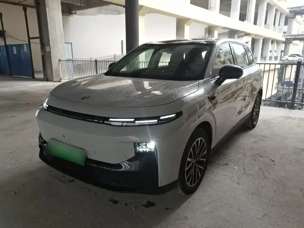 Leapmotor B10 2025
