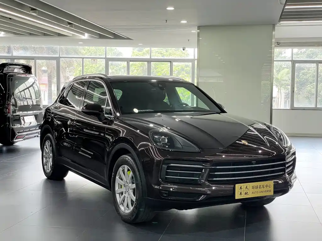 Porsche Cayenne Hybrid 2019 — фото 4