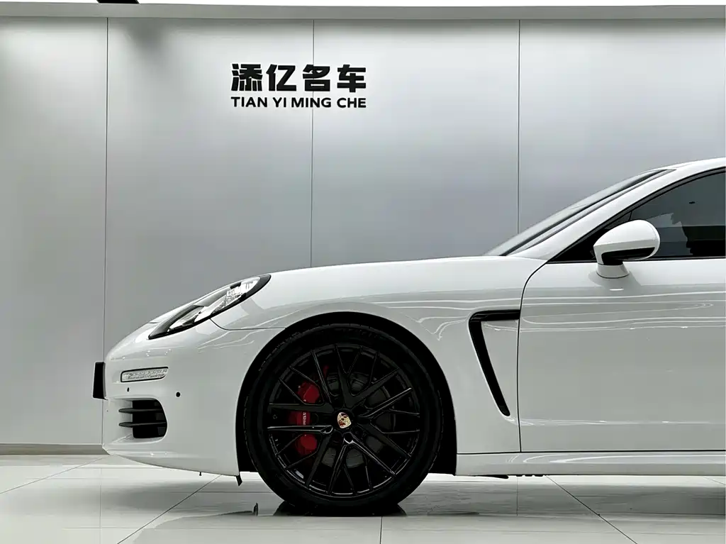 Porsche Panamera 2014 — фото 9