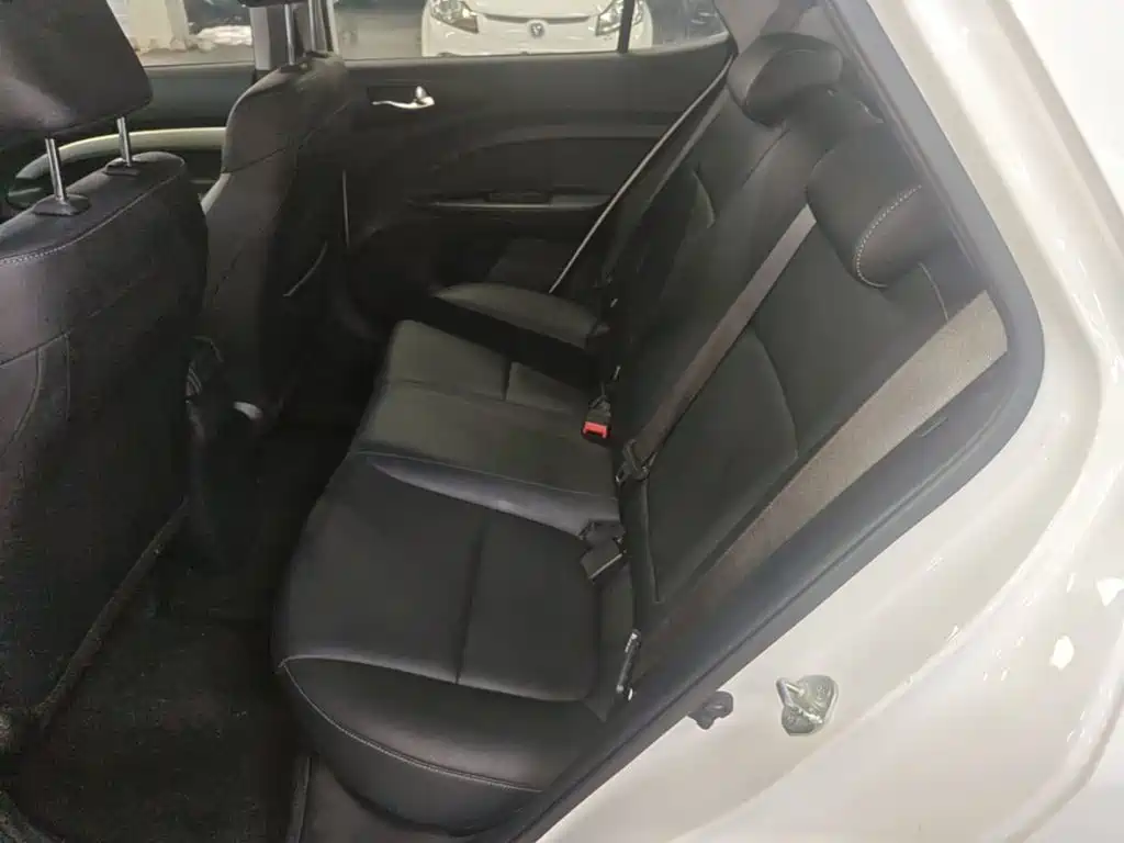 Kia KX1 2020 — фото 17