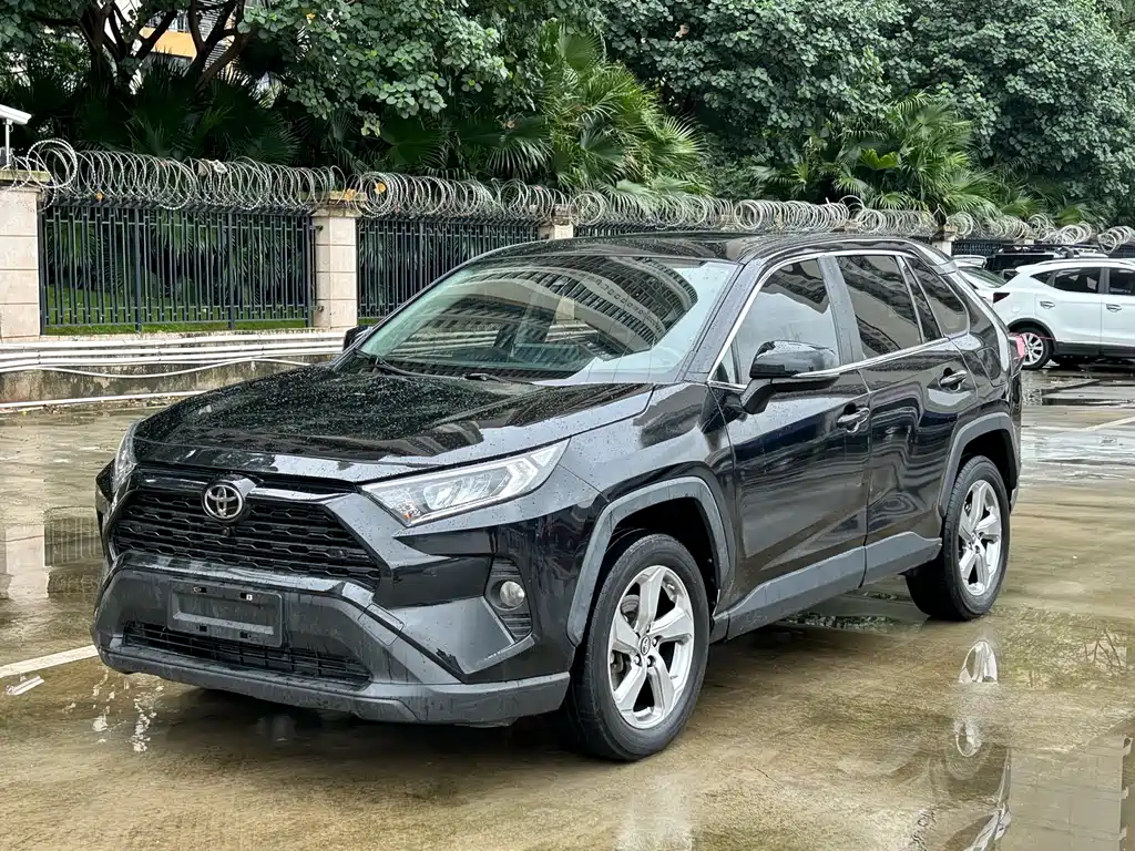 Toyota RAV4 2023