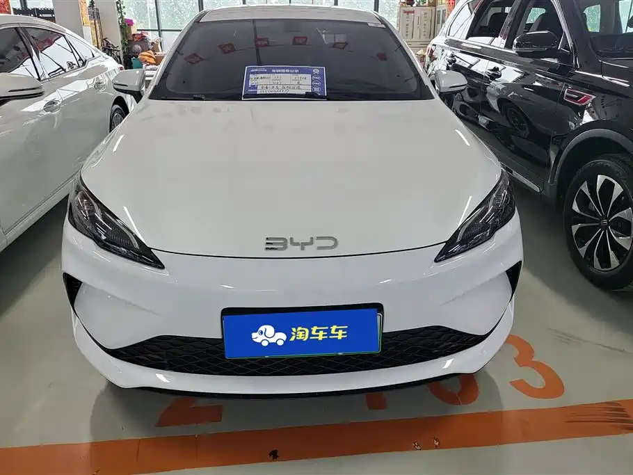 BYD Seal 05 DM-i 2025 — фото 2