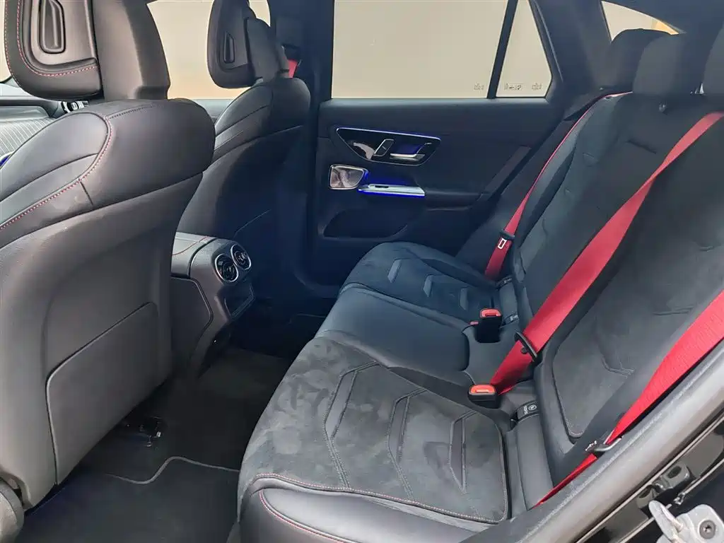 Mercedes-Benz GLC AMG 2025 — фото 18