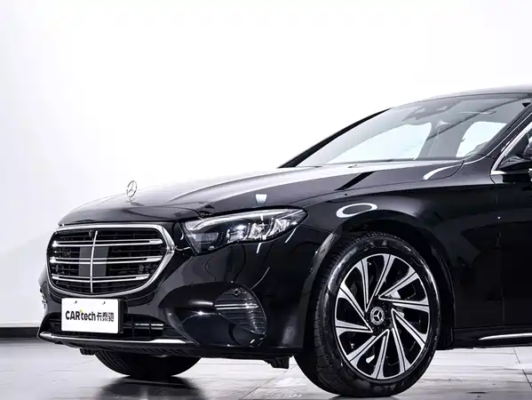 Mercedes-Benz E-Class 2025