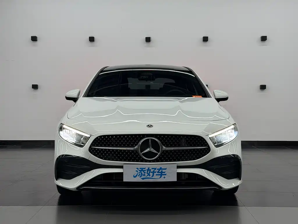 Mercedes-Benz A-Class 2023 — фото 2