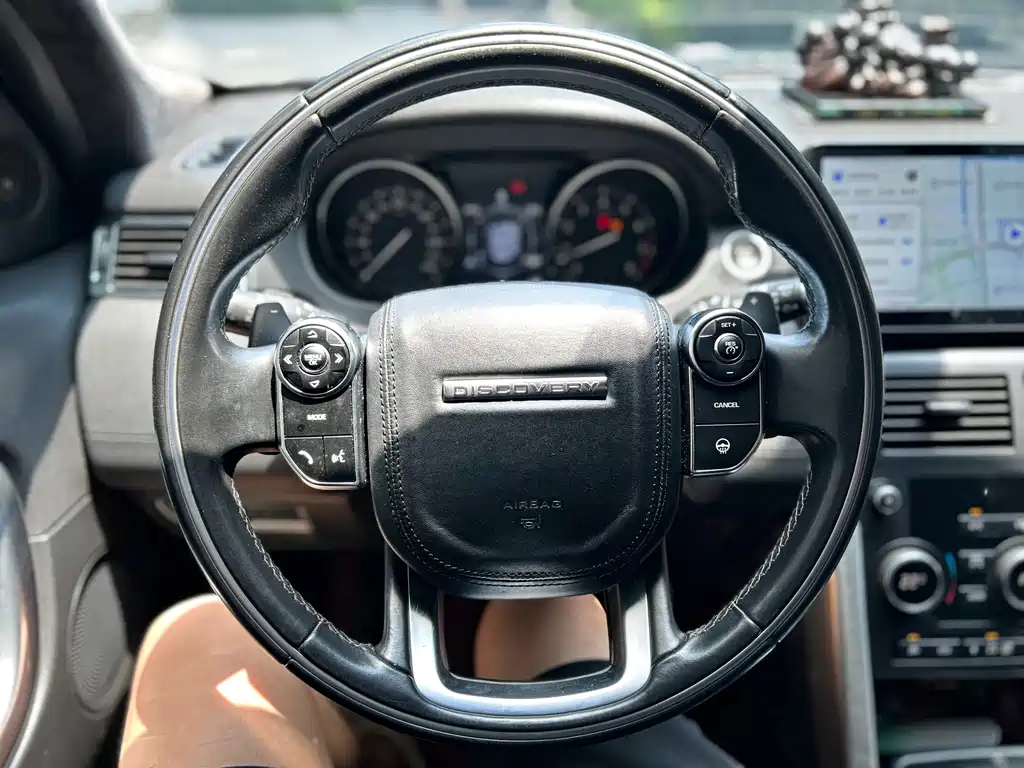 Land Rover Discovery Sport 2017 — фото 9