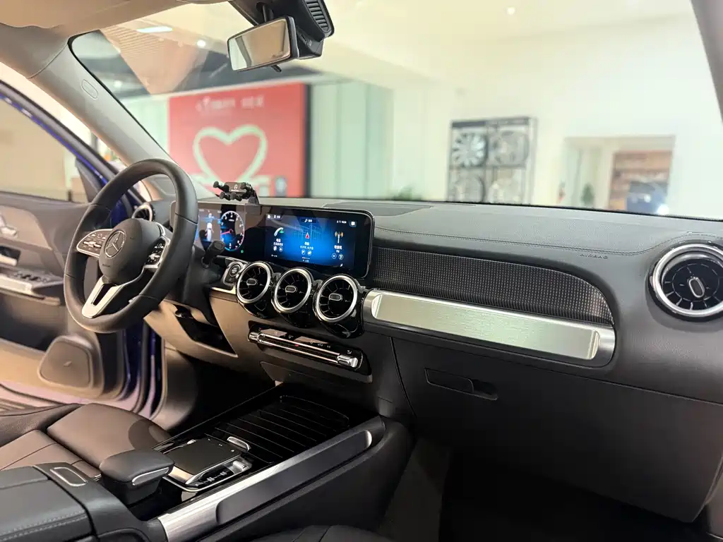 Mercedes-Benz GLB 2020 — фото 10