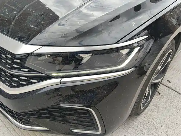 Volkswagen Passat 2023