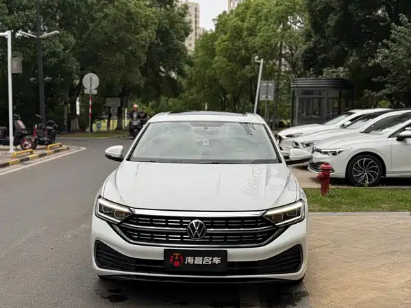 Volkswagen Sagitar 2024