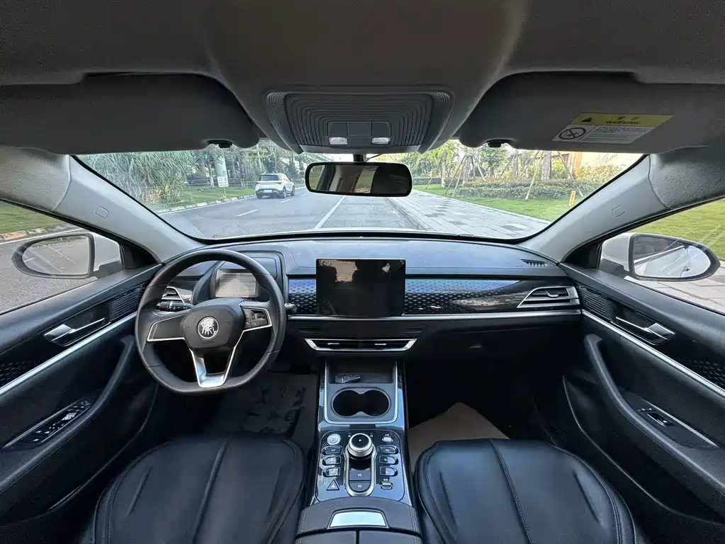 BYD Qin PLUS 2022 — фото 11