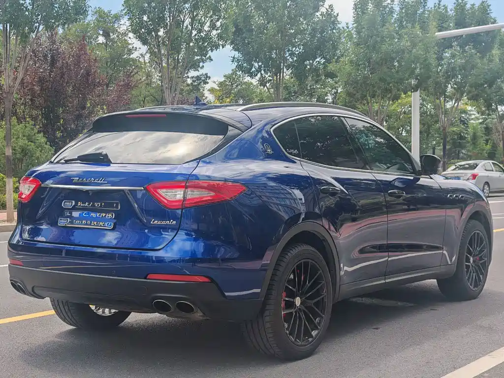 Maserati Levante 2016 — фото 6