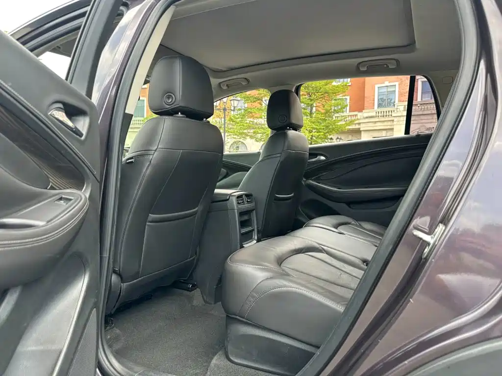 Buick Envision Plus 2018 — фото 10