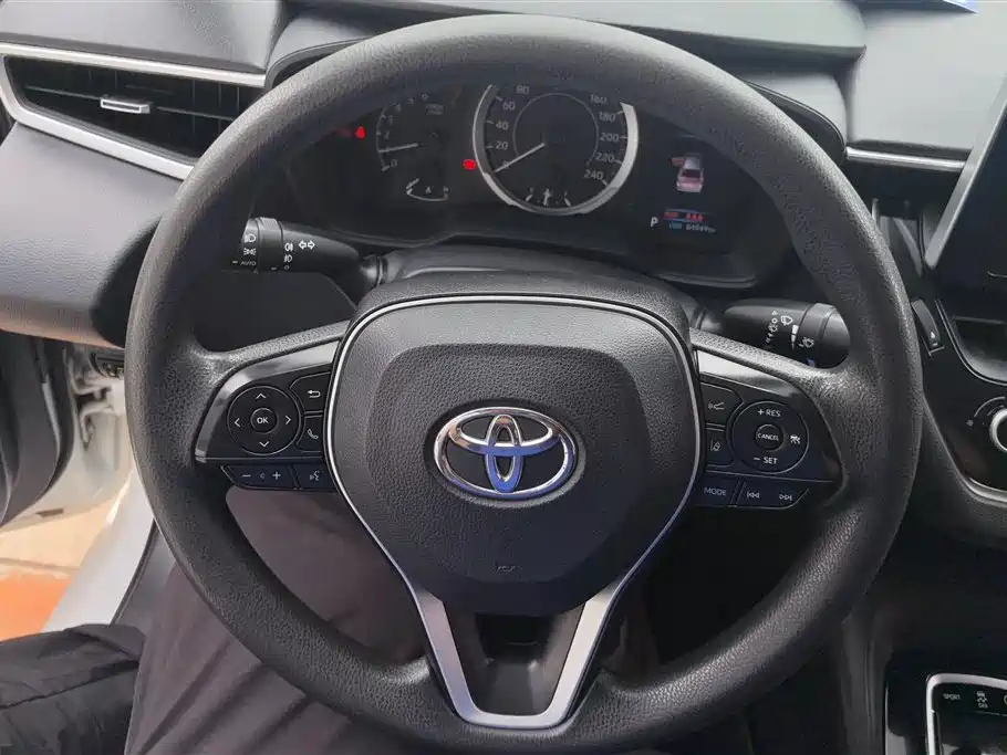 Toyota Corolla 2020 — фото 15