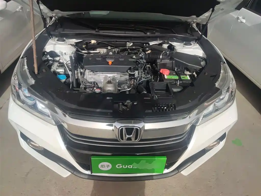 Honda Accord 2016 — фото 10