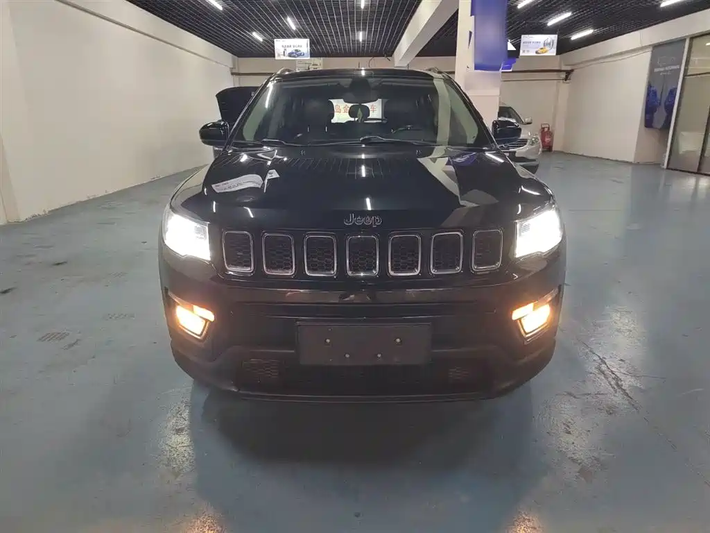 Jeep Compass 2021 — фото 19