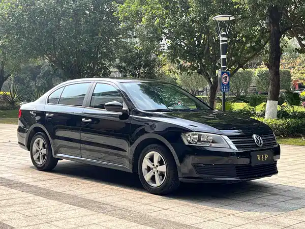 Volkswagen Lavida 2013