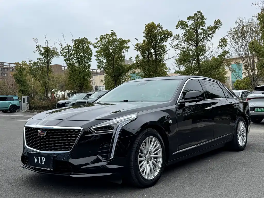 Cadillac CT6 2021 — фото 1