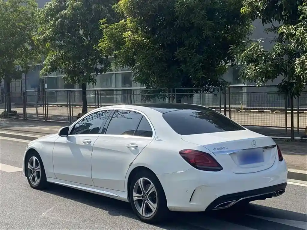 Mercedes-Benz C-Class 2019 — фото 24