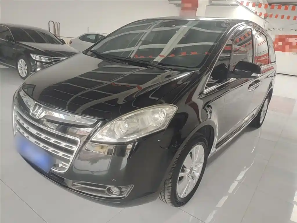 Luxgen Big 7 MPV 2015
