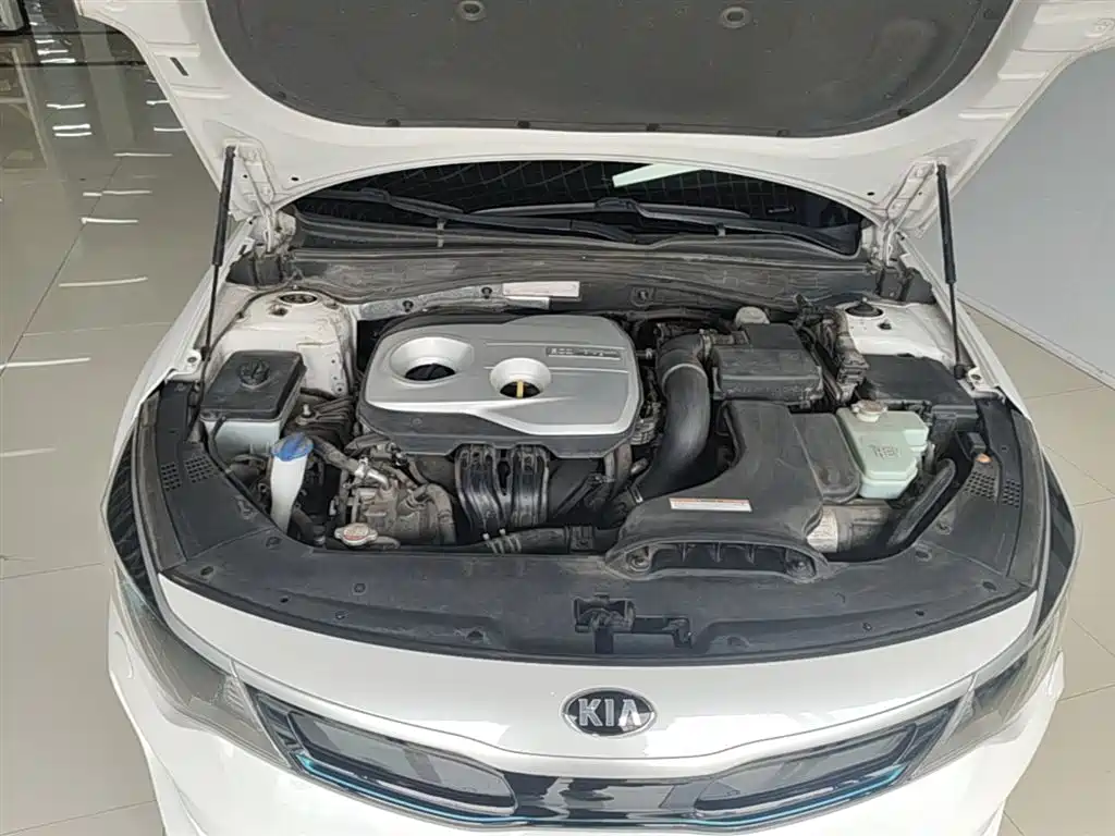 Kia K5 New Energy 2020 — фото 20