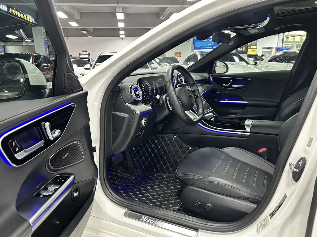Mercedes-Benz C-Class 2022 — фото 6