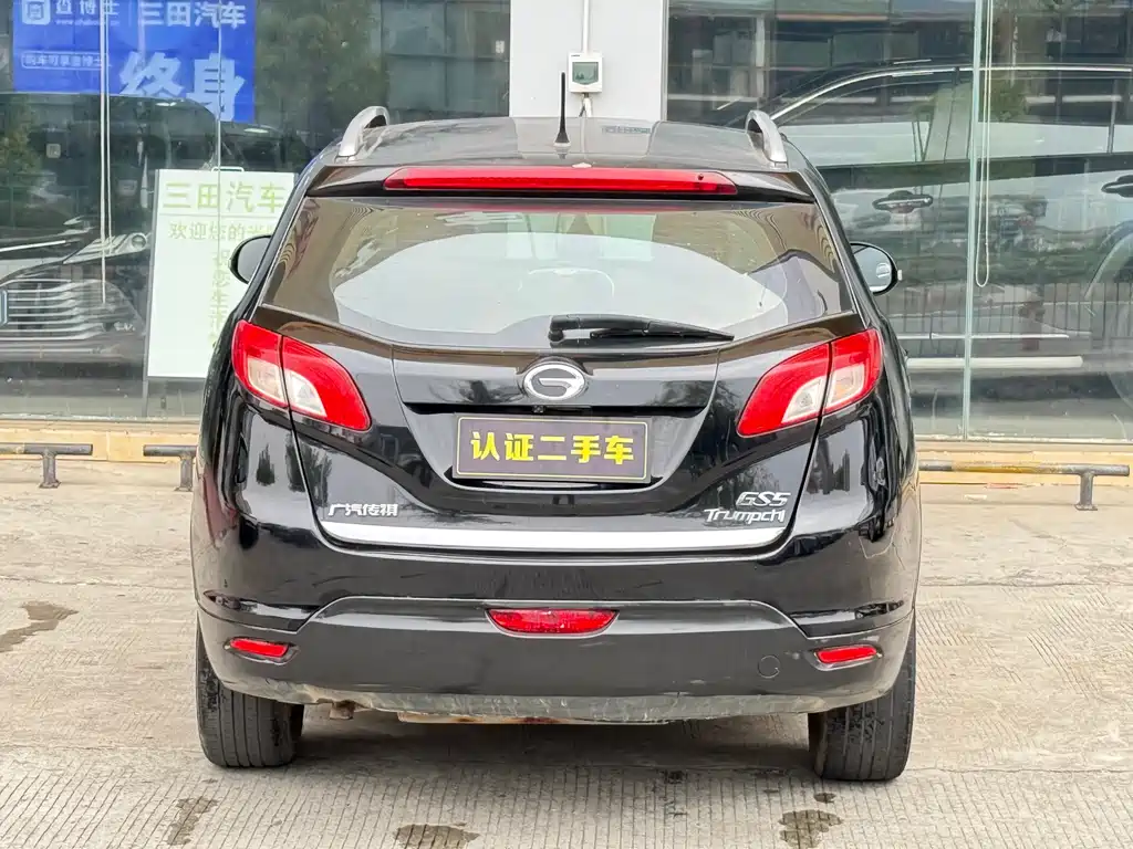 GAC Motor Trumpchi GS5 2015 — фото 13