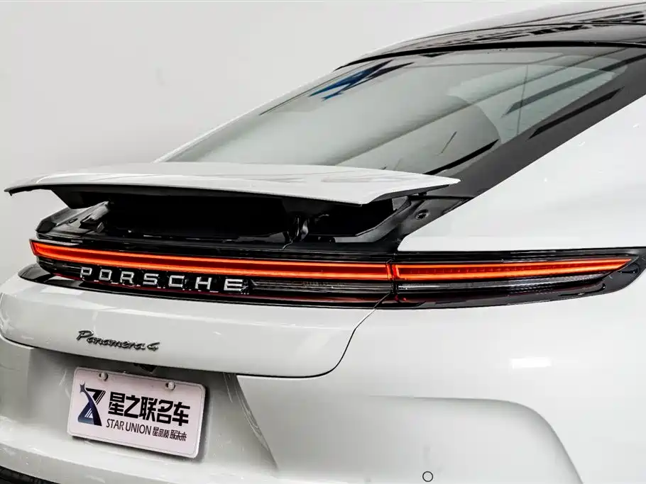 Porsche Panamera 2025 — фото 9