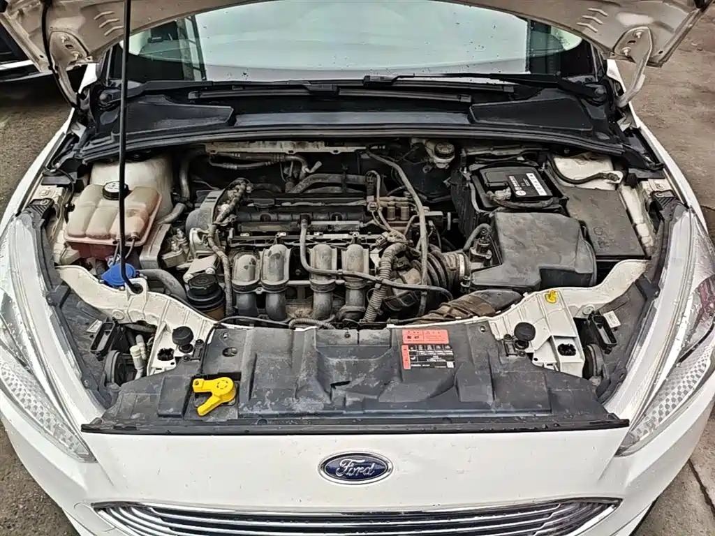 Ford Focus 2016 — фото 20