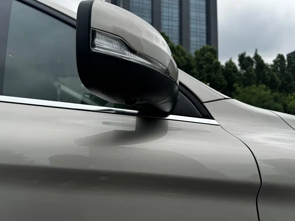 Volvo XC60 2016 — фото 20
